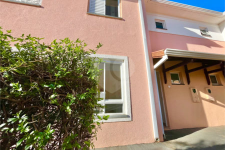 Casa à venda com 3 quartos no condomínio Residencial Villa Flora, Votorantim - SP