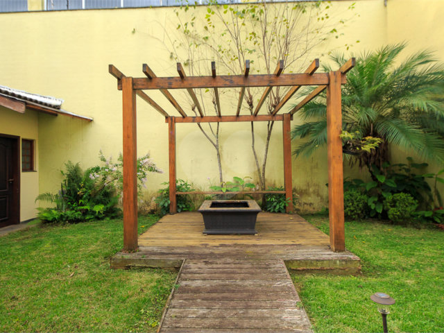 Casa Térrea à venda com 4 quartos, sendo 3 suítes,  em Jardim Marajoara, São Paulo, SP
