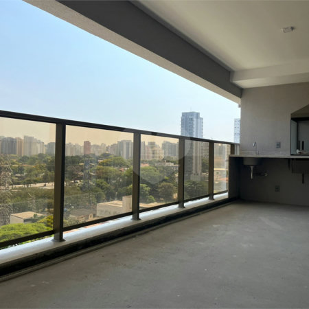 Apartamento à venda com 3 suítes em Campo Belo, São Paulo, SP