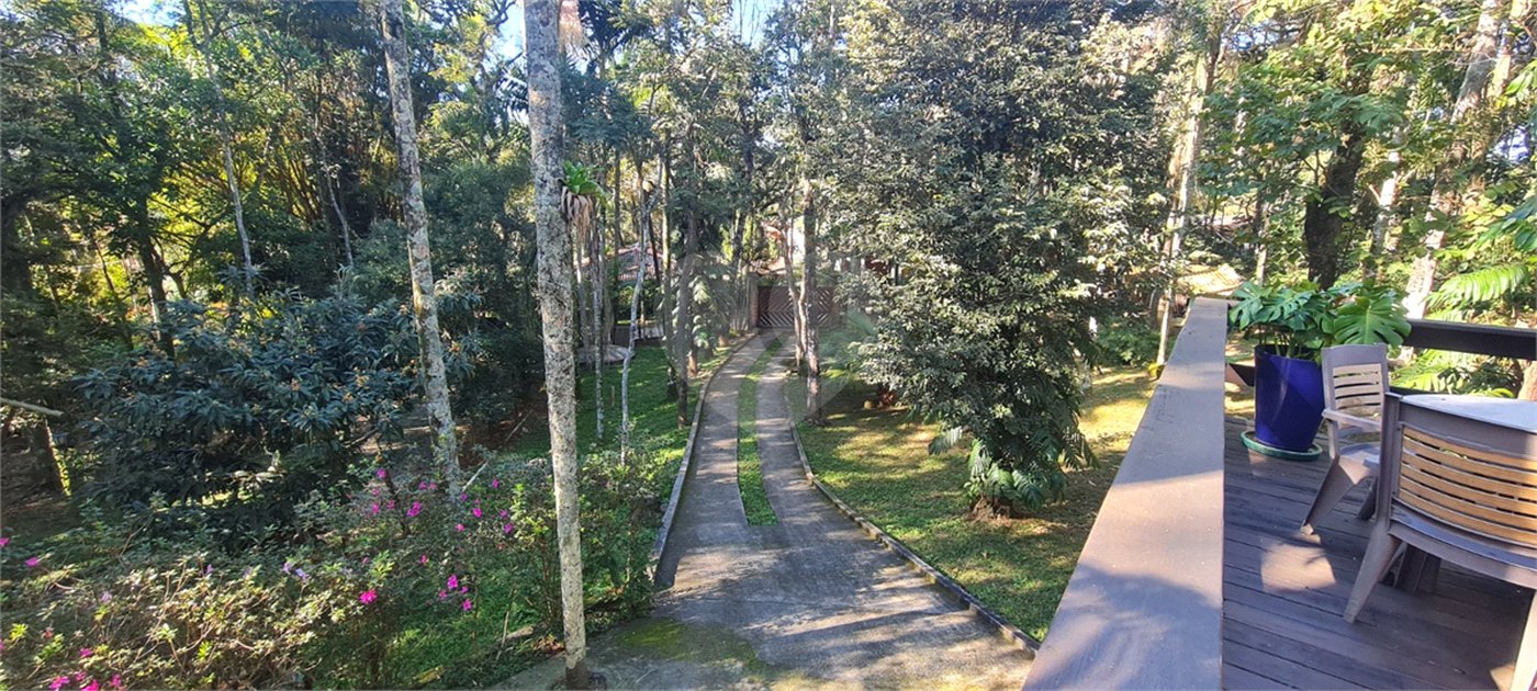 Casa à venda com 4 suítes em Serra da Cantareira, Mairiporã, SP