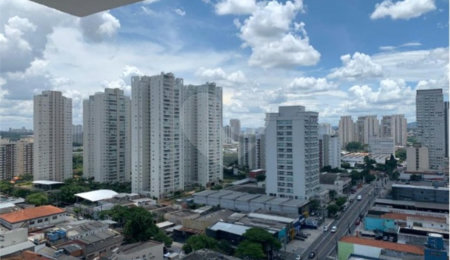 Apartamento à venda com 2 quartos, sendo 1 suíte,  em Vila Hamburguesa, São Paulo, SP