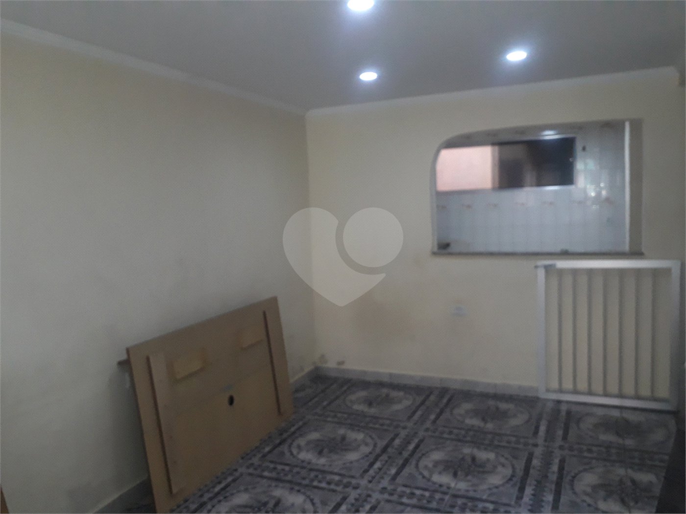 Sobrado à venda com 2 quartos em Tremembé, São Paulo, SP