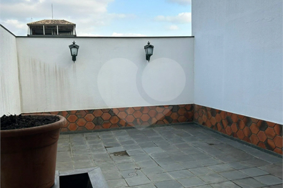 Sobrado à venda com 3 quartos, sendo 1 suíte, em Vila Nivi, São Paulo, SP