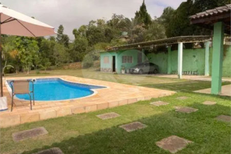 Casa em condomínio à venda com 3 quartos, sendo 2 suítes, no Centro, Bom Jesus dos Perdões, SP