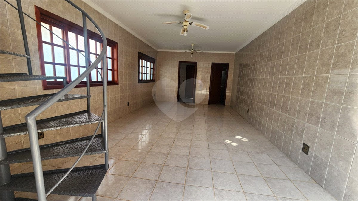 Casa à venda ou para alugar com 3 suítes no condomínio Villagio Capriccio, Louveira - SP