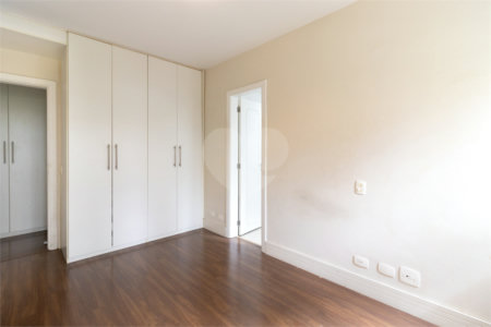 Apartamento à venda com 4 quartos, sendo 3 suítes, em Água Fria, São Paulo, SP