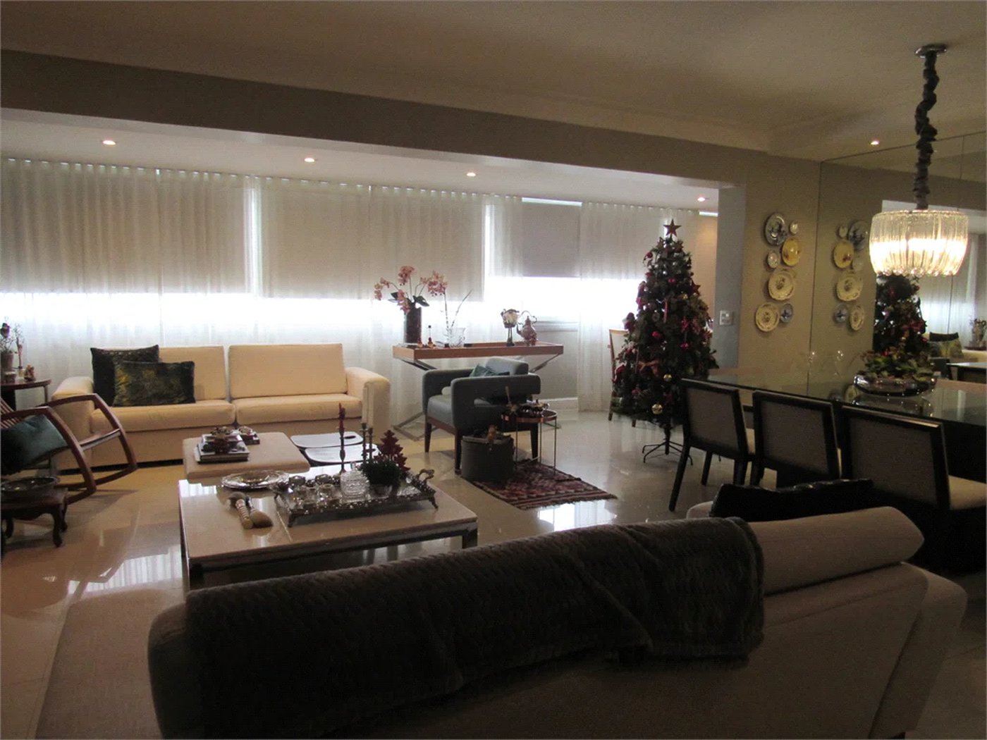 Apartamento à venda com 4 quartos, sendo 3 suítes,  em Jardim Londrina, São Paulo, SP