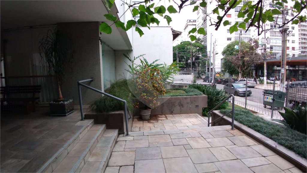 Apartamento à venda com 3 quartos, sendo 1 suíte, em Pinheiros, São Paulo, SP