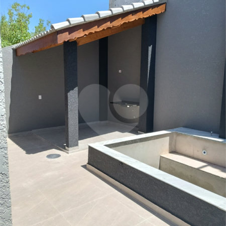 Casa à venda com 3 quartos, sendo 1 suíte, no condomínio Residencial Jardins da Catalunha, Atibaia - SP