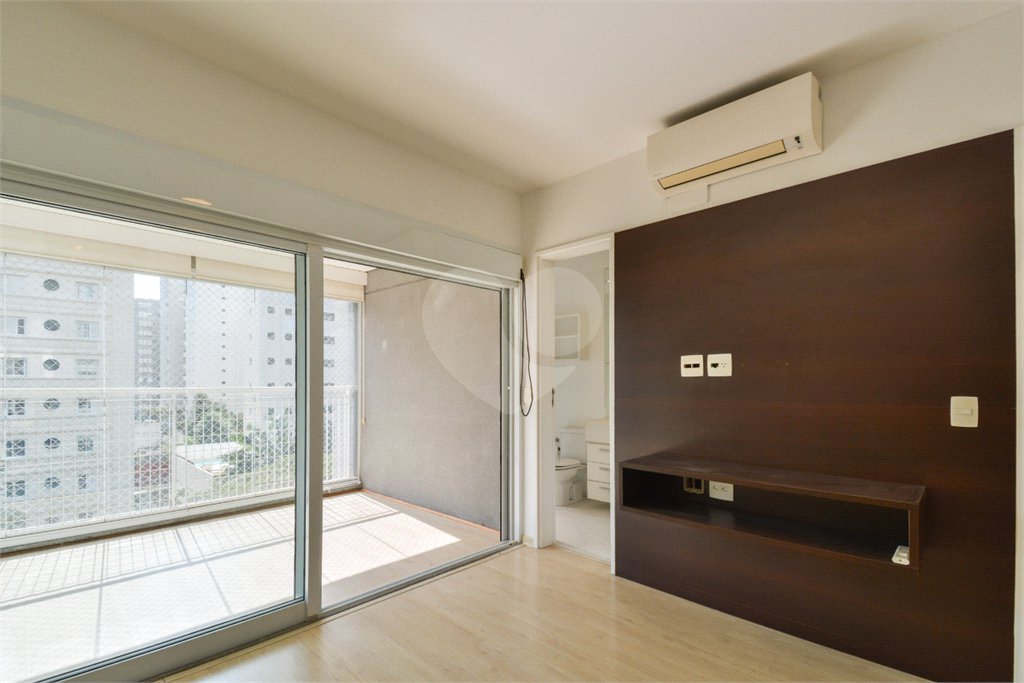Duplex à venda com 3 suítes em Jardim Paulista, São Paulo, SP