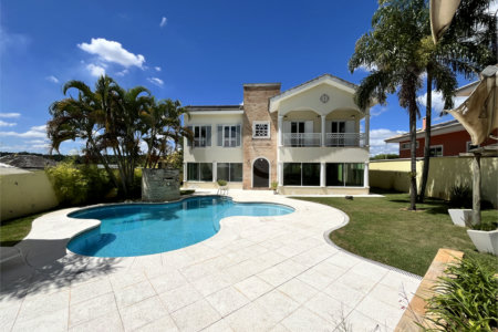 Casa à venda com 5 quartos, sendo 3 suítes,  no condomínio Village Saint Charbel, Araçoiaba da Serra - SP