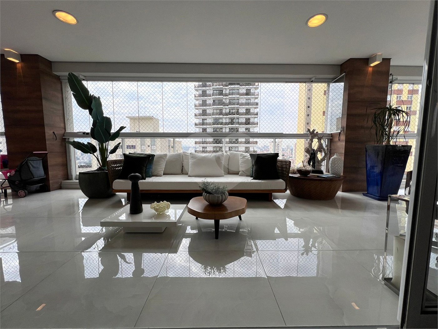 Apartamento à venda com 3 suítes em Santana, São Paulo, SP