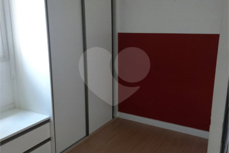 Apartamento à venda com 3 quartos, sendo 1 suíte,  em Vila Olímpia, São Paulo, SP