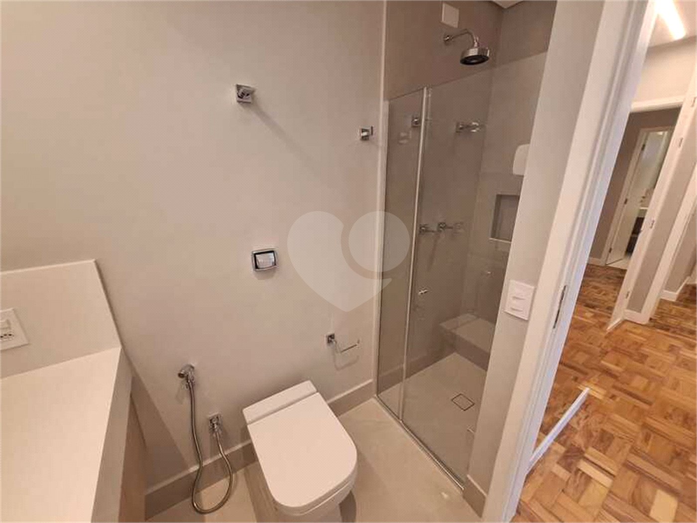 Apartamento à venda com 3 quartos, sendo 1 suíte, em Itaim Bibi, São Paulo, SP