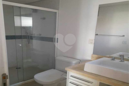 Apartamento à venda com 3 suítes em Campestre, Santo André, SP