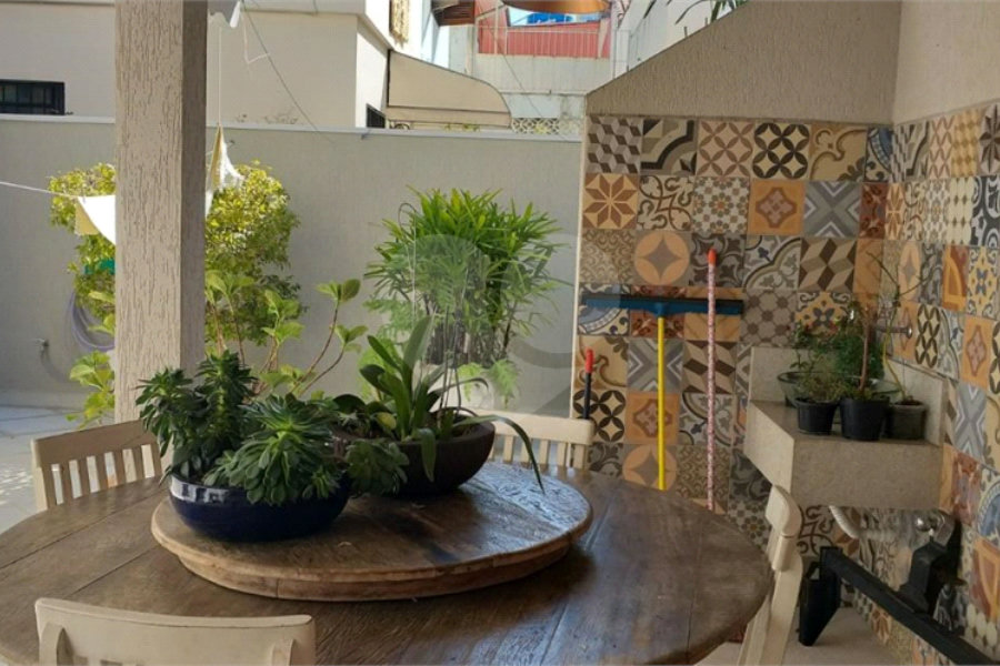 Casa à venda com 4 quartos, sendo 3 suítes, em Butantã, São Paulo, SP