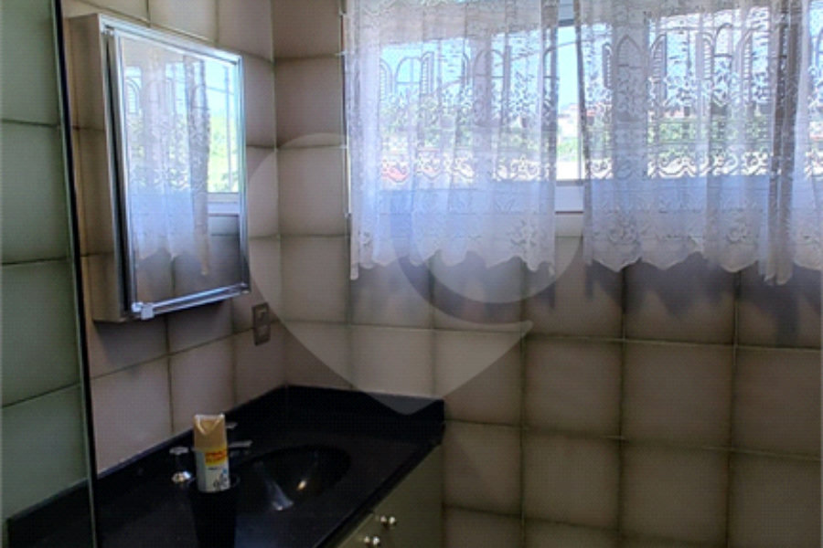 Sobrado à venda com 3 quartos, sendo 1 suíte,  em Artur Alvim, São Paulo, SP