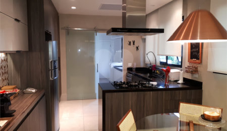 Apartamento à venda com 4 quartos, sendo 3 suítes,  em Campo Belo, São Paulo, SP