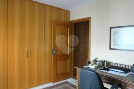 Apartamento à venda com 3 suítes em Vila Suzana, São Paulo, SP