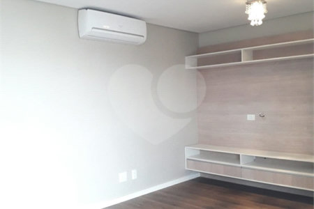 Apartamento à venda com 3 quartos, sendo 1 suíte, em Jardim Umarizal, São Paulo, SP