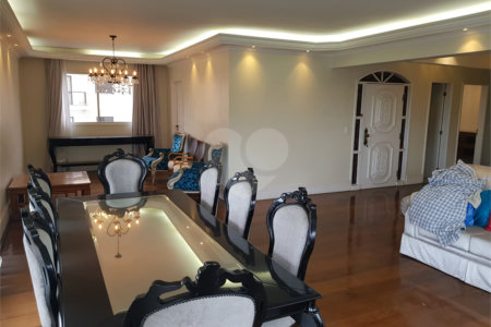 Apartamento à venda com 4 quartos, sendo 1 suíte, em Morumbi, São Paulo, SP