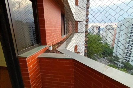 Apartamento à venda com 3 quartos, sendo 1 suíte, em Vila Andrade, São Paulo, SP