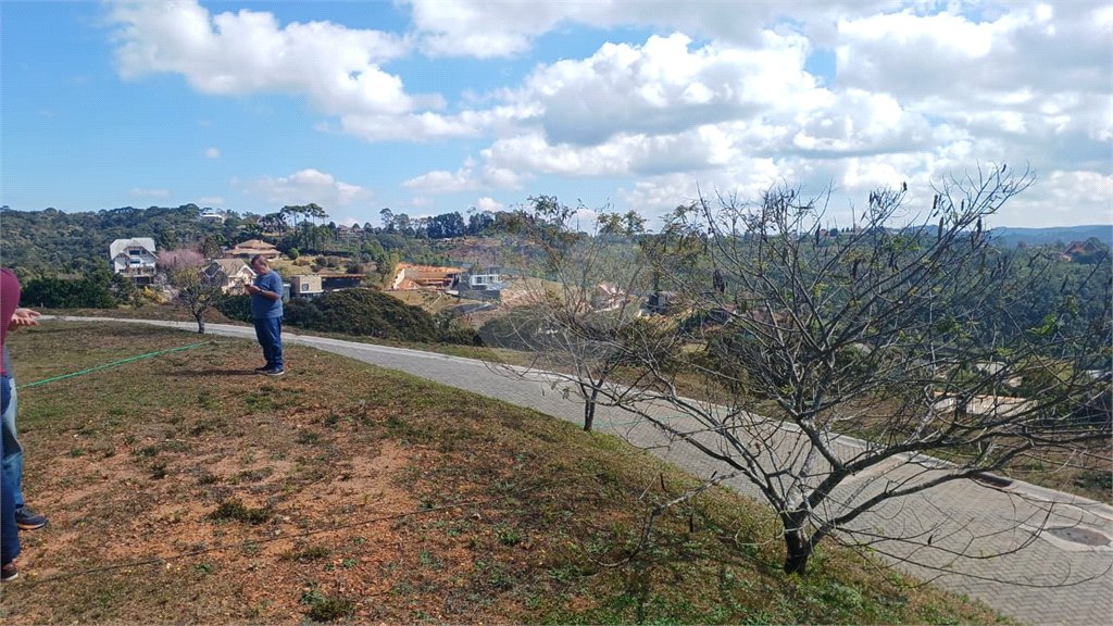 Terreno à venda no condomínio Basel Bourg, Campos do Jordão - SP
