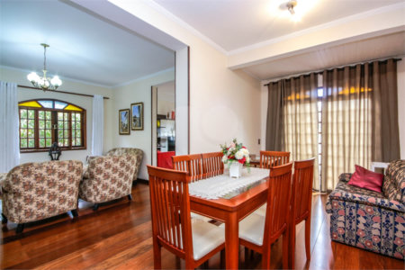 Casa à venda com 6 quartos, sendo 4 suítes, em Vila Anglo Brasileira, São Paulo, SP