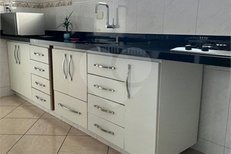 Apartamento à venda com 2 quartos, sendo 1 suíte, em Vila Mogilar, Mogi das Cruzes, SP
