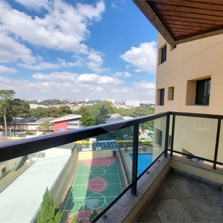 Apartamento à venda com 3 quartos, sendo 1 suíte, em Parque São Domingos, São Paulo, SP