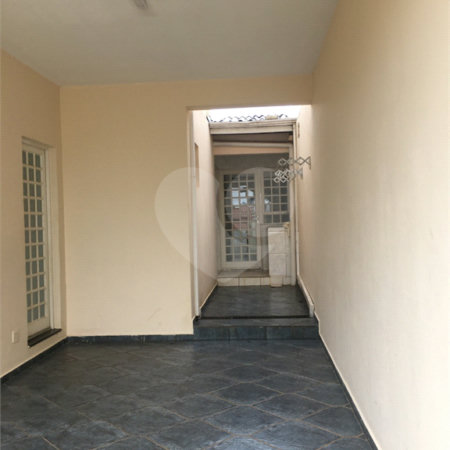 Sobrado à venda com 4 quartos, sendo 1 suíte, em Vila Rubens, Indaiatuba, SP