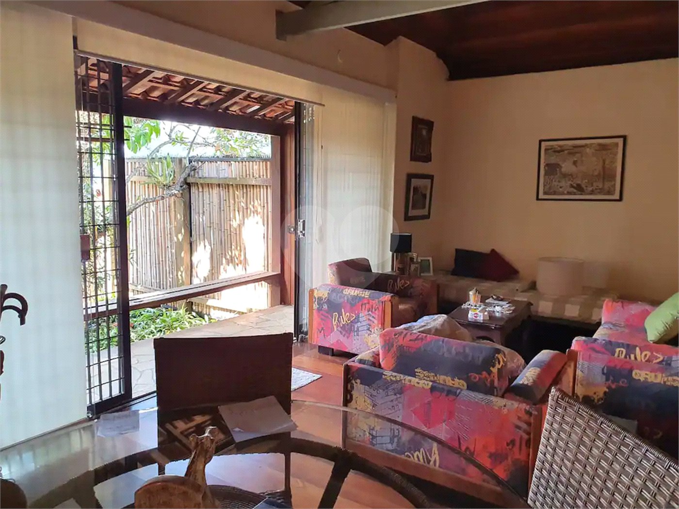 Casa à venda com 3 quartos, sendo 1 suíte, no Centro, São Roque, SP