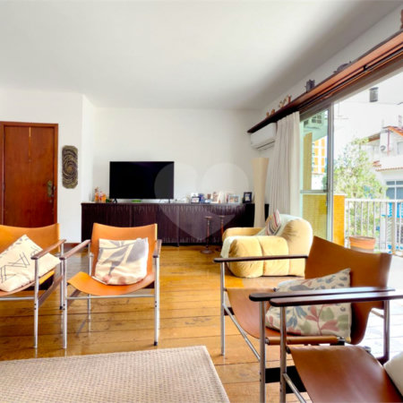 Apartamento à venda com 3 quartos, sendo 1 suíte,  em Lagoa, Rio de Janeiro, RJ