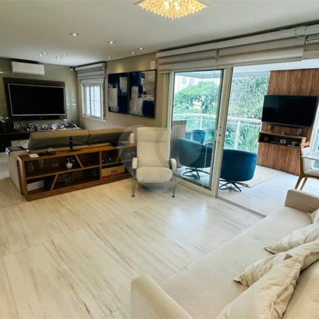Apartamento à venda com 3 suítes em Vila Mariana, São Paulo, SP