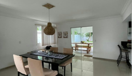 Casa à venda com 3 quartos, sendo 1 suíte, em Orla Norte, Porto Seguro - BA