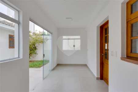 Casa de Vila à venda com 3 quartos, sendo 2 suítes, em Santo Amaro, São Paulo, SP