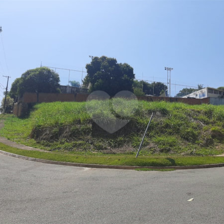 Terreno à venda com 1 suíte em Bosque, Vinhedo, SP
