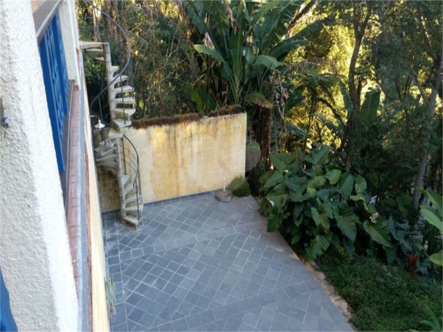 Casa à venda ou para alugar com 3 suítes no condomínio Parque Imperial da Cantareira, Mairiporã - SP