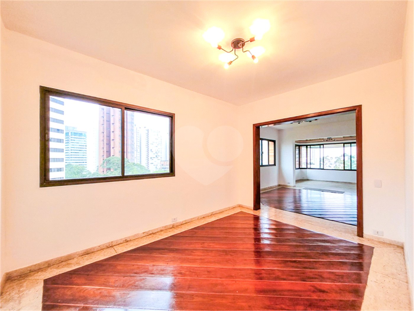 Apartamento à venda com 4 suítes em Vila Suzana, São Paulo, SP