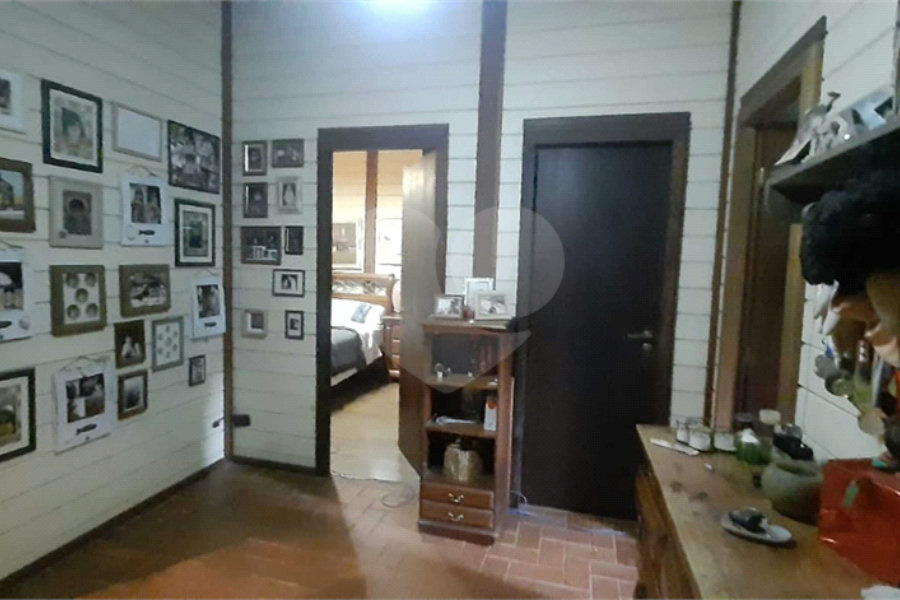 Casa à venda ou para alugar com 4 quartos, sendo 2 suítes, em Serra da Cantareira, Mairiporã, SP