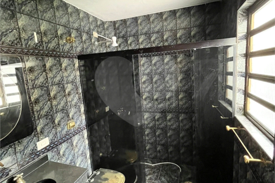 Sobrado à venda com 3 quartos em Vila Nivi, São Paulo, SP