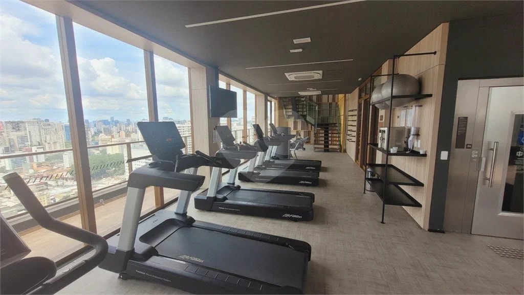 Studio sofisticado, totalmente mobiliado e pronto para morar