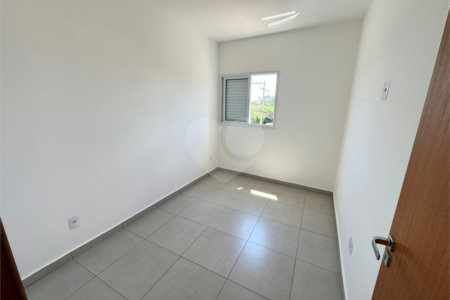 Sobrado à venda com 2 quartos em Vila Progresso, Itapetininga, SP
