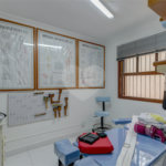 Casa Térrea à venda com 4 quartos, sendo 3 suítes, em Interlagos, São Paulo, SP