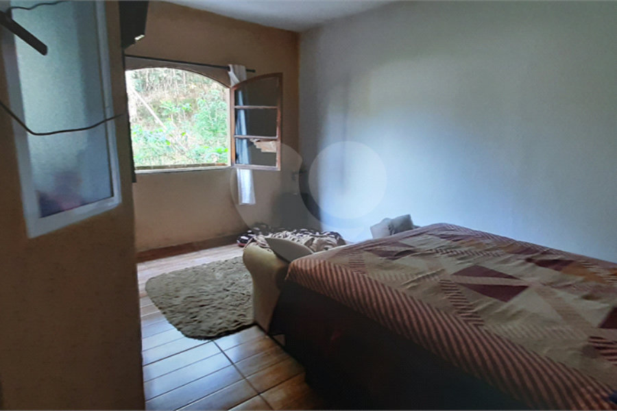 Sobrado à venda com 3 quartos, sendo 1 suíte, em Serra da Cantareira, Mairiporã, SP