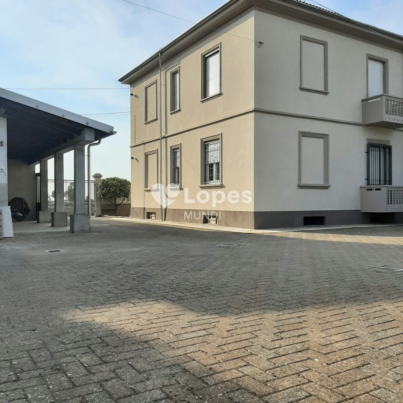 Casa renovada com 4 quartos à venda em Trino, Vercelli – 2 unidades independentes