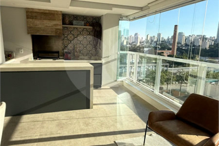 Apartamento à venda com 3 quartos, sendo 1 suíte, em Vila Firmiano Pinto, São Paulo, SP