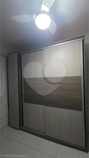 Indaiatuba - Condomínio Grand Ville - Apto mobiliado - Locação - R$ 3.000,00 - condominio - R$ 620,82 - IPTU - R$ 102,83- Apartamento 63m³ - 3 quartos - Apartamento semi mobiliado com ar condicionado - 1 quarto suíte. Inclui cama box Queen e guarda roupa modulado grande. 1 quarto com guarda-roupas.