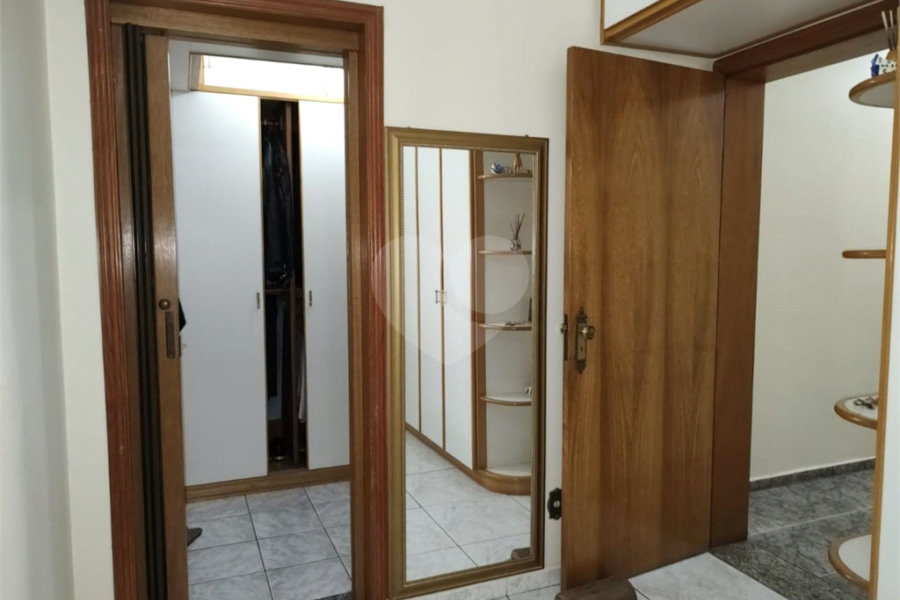 Casa Térrea à venda com 6 quartos, sendo 4 suítes, em Cangaíba, São Paulo, SP