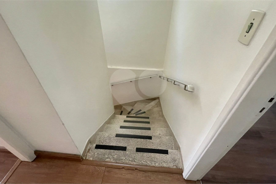 Sobrado à venda com 1 quarto em Santana, São Paulo, SP